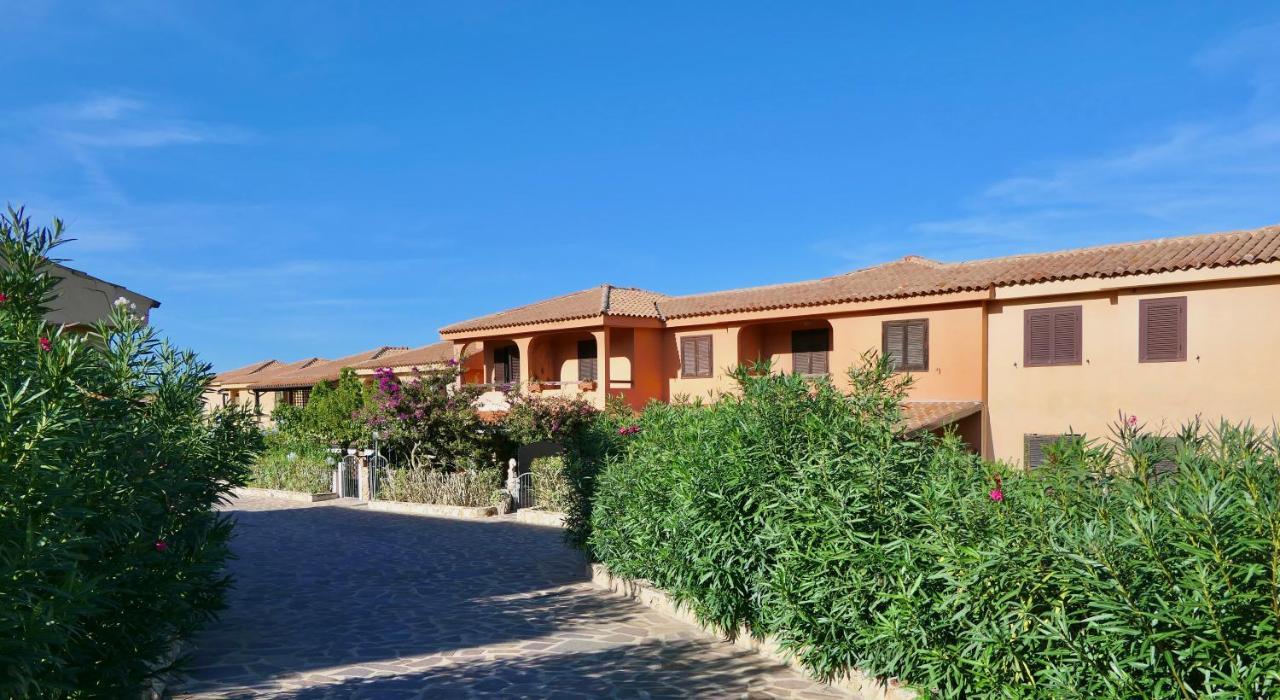 Residence A Golfo Di Marinella A 450 Mt Dal Mare Eksteriør bilde