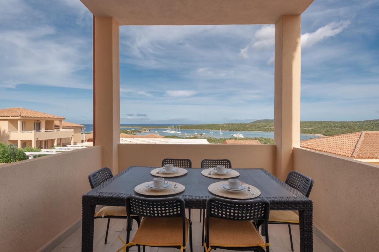 Residence A Golfo Di Marinella A 450 Mt Dal Mare Eksteriør bilde