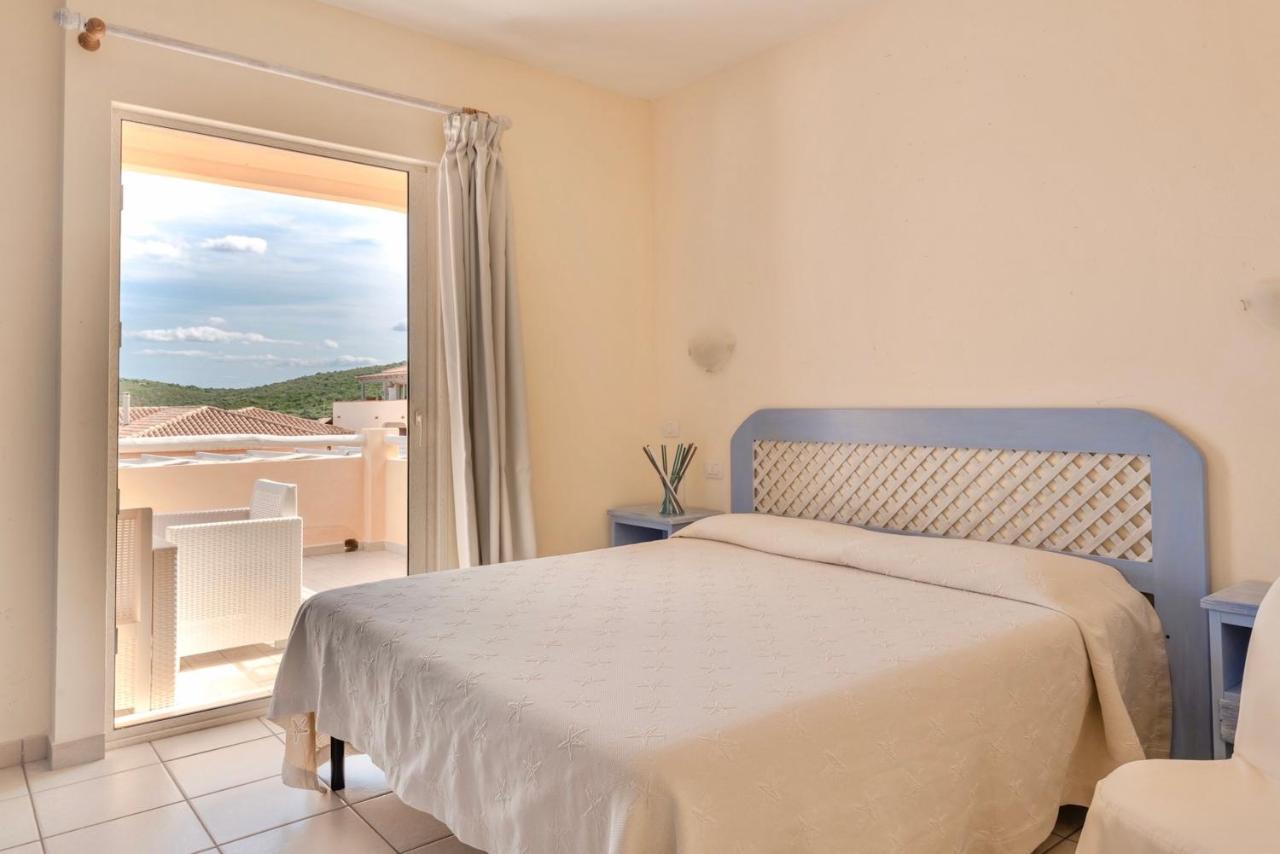 Residence A Golfo Di Marinella A 450 Mt Dal Mare Eksteriør bilde