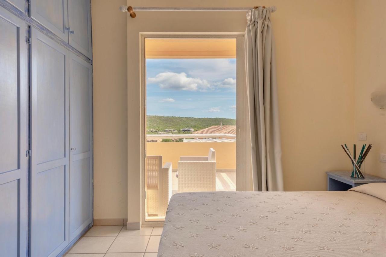 Residence A Golfo Di Marinella A 450 Mt Dal Mare Eksteriør bilde