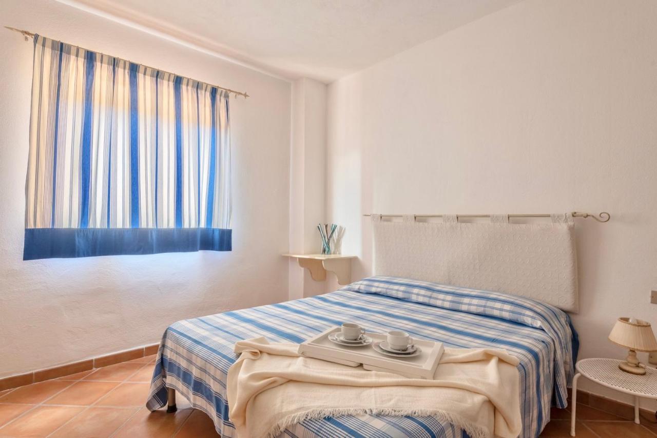 Residence A Golfo Di Marinella A 450 Mt Dal Mare Eksteriør bilde